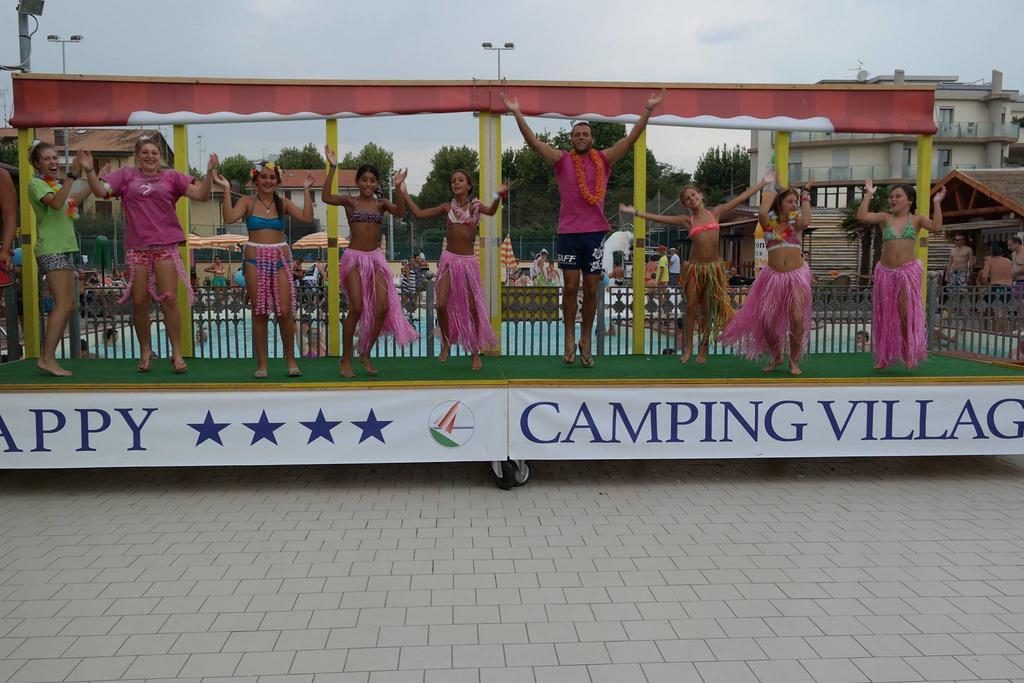 بيلاريا-إيجيا مارينا Happy Camping Village المظهر الخارجي الصورة